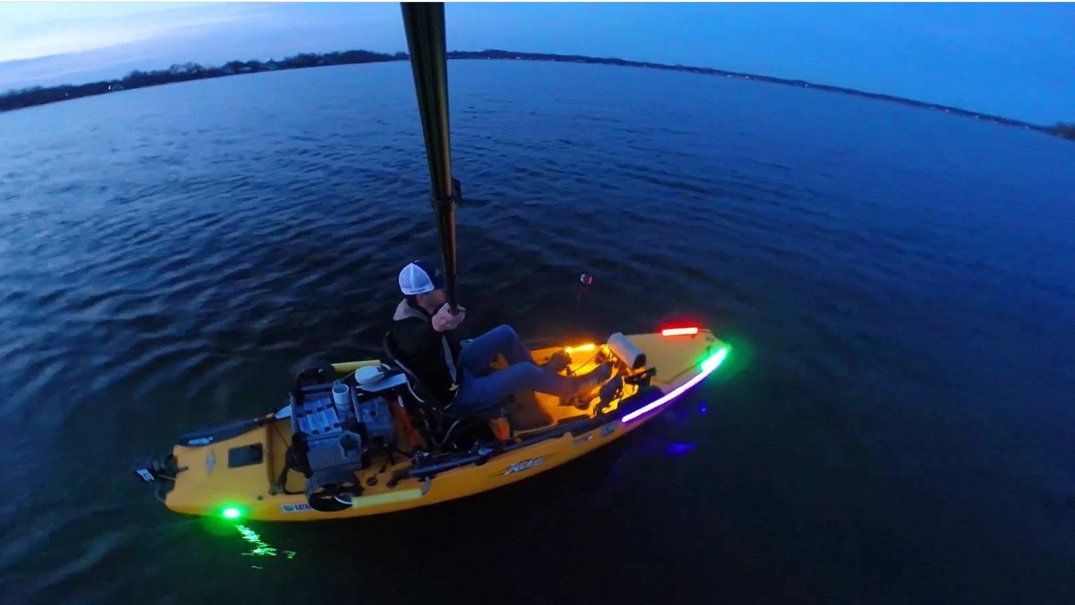 How To Use Kayak Lights For Night Fishing and Paddling